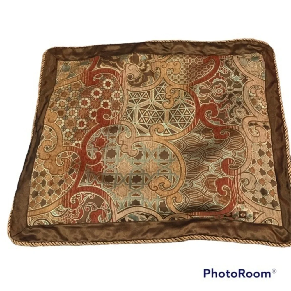 Pair of Shams Earth Tones
